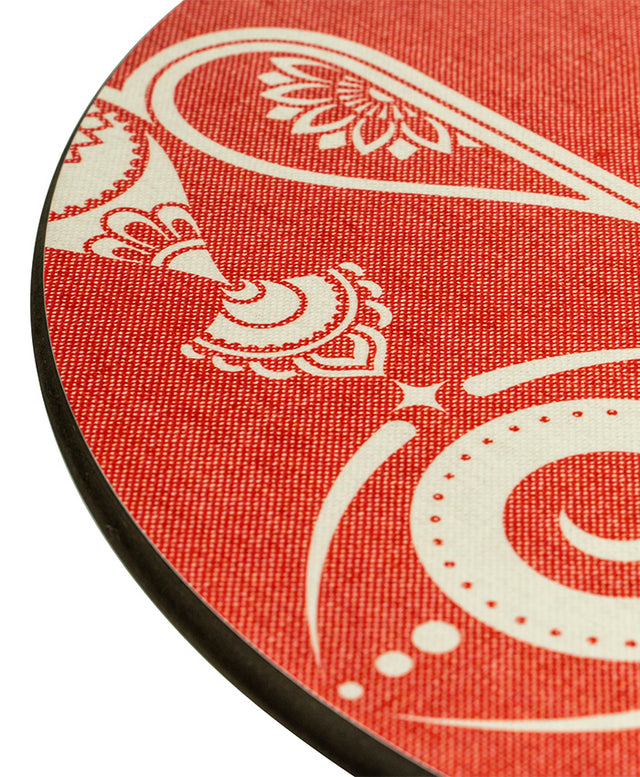 Fatma Eli Desenli Sehpa Seftali